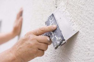 Как избежать ошибок при оштукатуривании стен